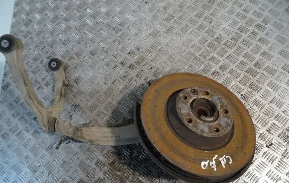 Audi Q7 4L Front wheel hub spindle knuckle 7L0407258