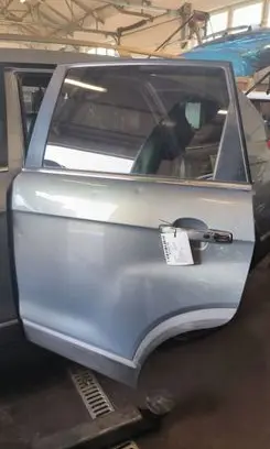 Chevrolet Captiva Rear door GJE