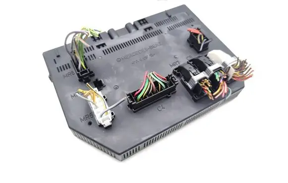 Mercedes-Benz S W221 Central body control module A2215409245 A2214422100 A2215451632