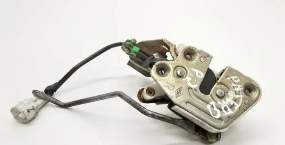 Mitsubishi Pajero Front door lock