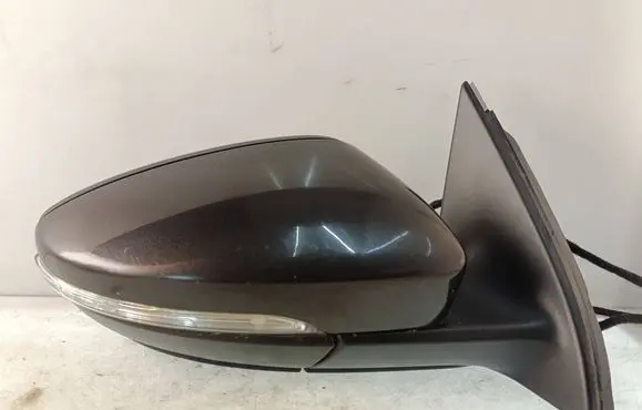Front door electric wing mirror
