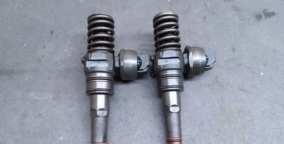 Volkswagen PASSAT B5.5 Fuel injector 038130073AS 0414720224