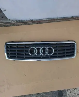 Audi A4 S4 B6 8E 8H Front bumper upper radiator grill 8H0853653