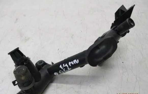 Peugeot 206 Engine coolant pipe/hose