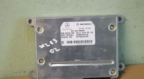 Mercedes-Benz C W203 Bluetooth control unit module a2118705526