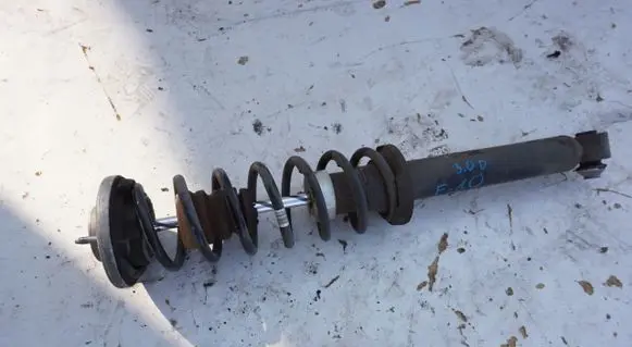BMW 5 F10 F11 Rear shock absorber with coil spring 