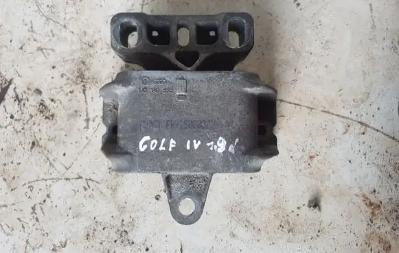 Volkswagen Golf IV Engine mount bracket 1J0199555