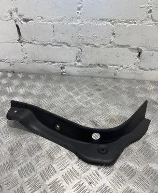 BMW 4 F36 Gran coupe Rear/tail light trim molding 7474489
