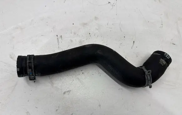 Chevrolet Camaro Engine coolant pipe/hose 23104589