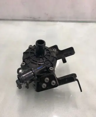 Renault Megane E-Tech Electric auxiliary coolant/water pump 215815mp0a