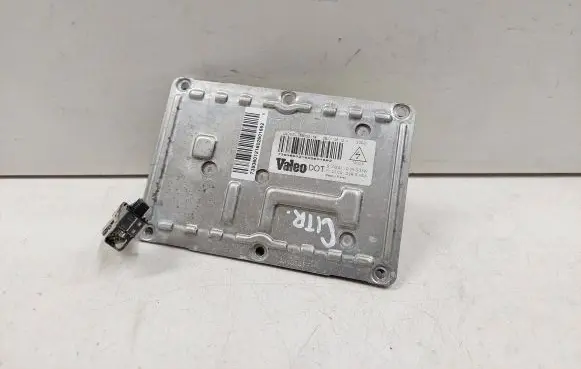 Citroen C4 I Xenon control unit/module 89035114 7301057F