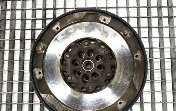 BMW 5 F10 F11 Dual mass flywheel 4150477