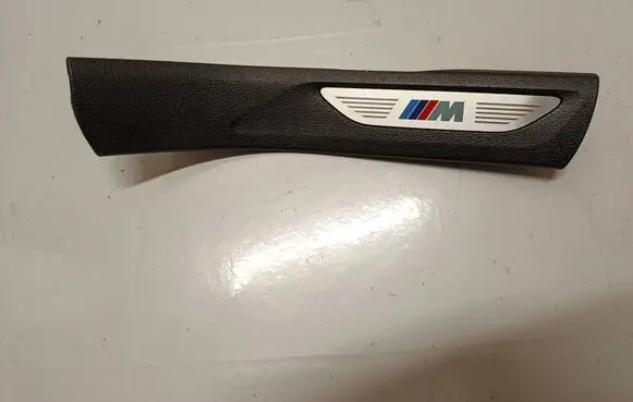 BMW X6 F16 Rear sill trim cover 7382256