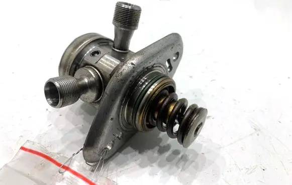 Nissan Qashqai Fuel injection high pressure pump 