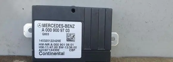 Mercedes-Benz Vito Viano W447 Fuel pump relay A0009009703