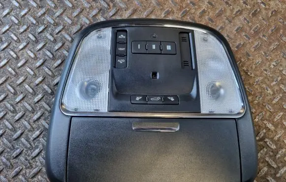 Jeep Grand Cherokee Front seat light 2115256 1VS271X9AD