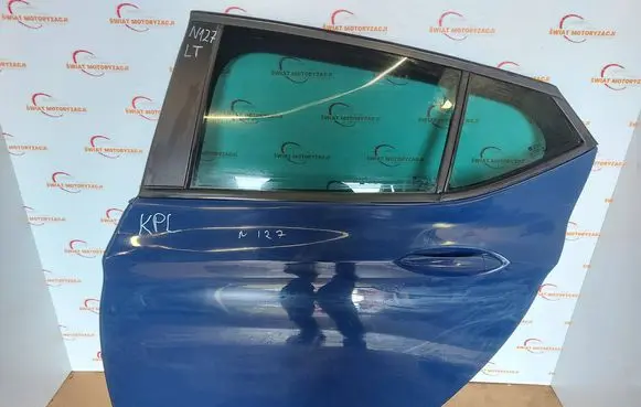 Opel Astra K Rear door 