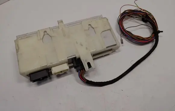 Tailgate/trunk control unit/module