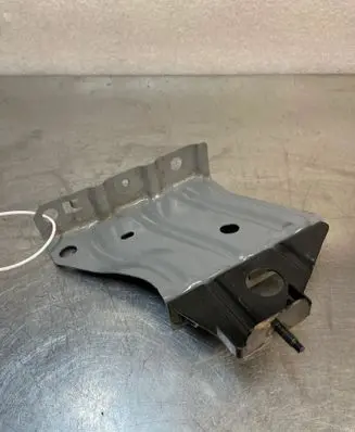 Renault Megane E-Tech Fender mounting bracket