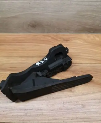 Volkswagen Golf VI Accelerator throttle pedal 1K1721503AA 6PV01049850