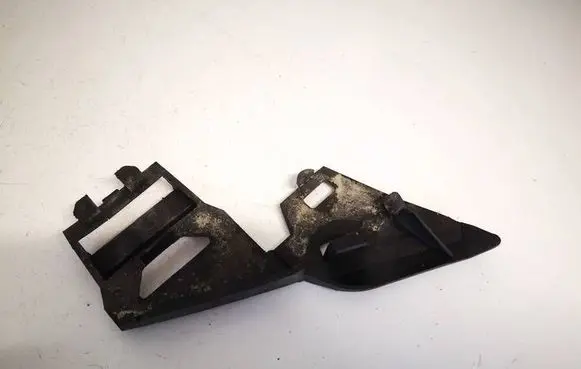 Volvo V50 Headlight/headlamp mounting bracket 30678261