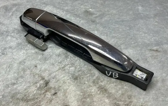 Nissan Qashqai Rear door handle trim X45 5716A032