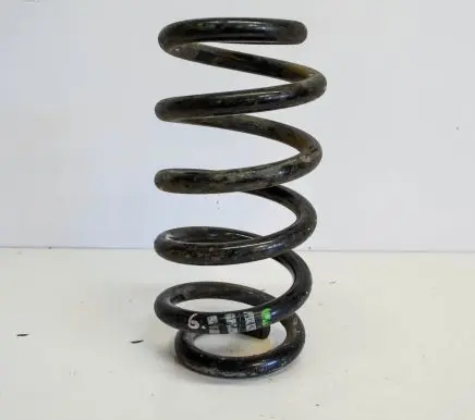 Volkswagen Golf I Rear coil spring