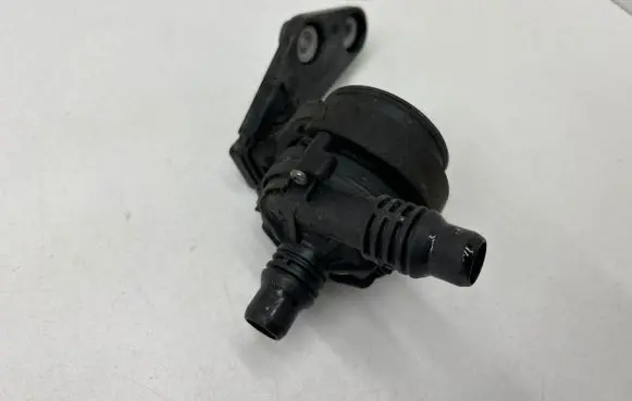 BMW 2 G42 Electric auxiliary coolant/water pump 8474820