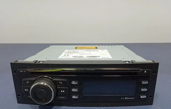 Peugeot 208 I Radio/CD/DVD/GPS head unit 98051026ZD