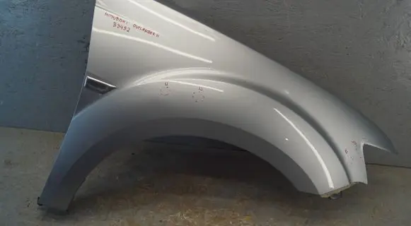 Mitsubishi Outlander Fender