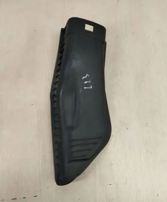 BMW 5 E60 E61 Air filter box cover 7739109