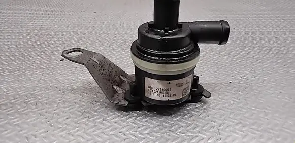 Opel Insignia A Electric auxiliary coolant/water pump 22840056