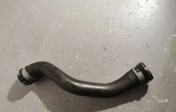 Mercedes-Benz E W213 Engine coolant pipe/hose A2355013782