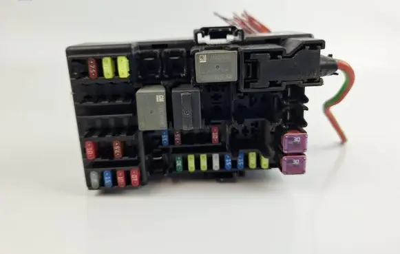 Opel Corsa E Fuse box set 2B0Z4010F