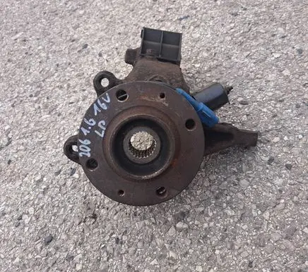 Peugeot 206 Front wheel hub spindle knuckle