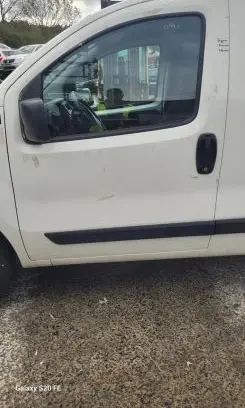 Peugeot Bipper Front door