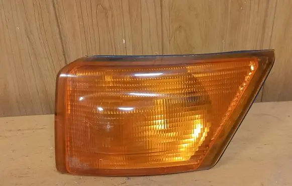 Iveco Daily 4th gen Front indicator light 1315106148