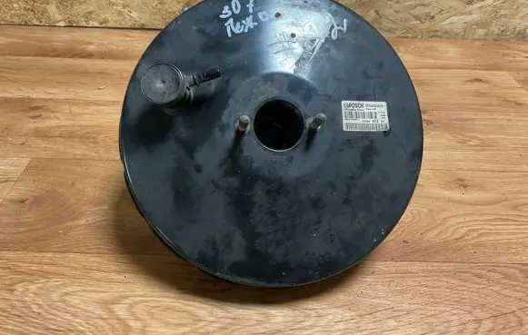 Peugeot 307 Brake booster 9639662280 0204024610