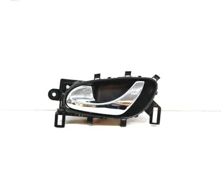 Nissan Qashqai Rear door interior handle