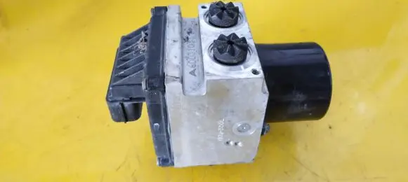 Volkswagen PASSAT B6 ABS Pump 3C0614109AK