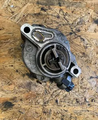 Ford Focus Vacuum valve D1563A