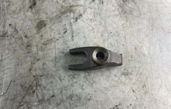 Jeep Cherokee IV KK Fuel Injector clamp holder
