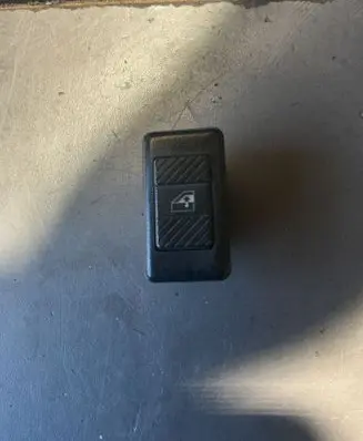 Nissan Terrano Electric window control switch 