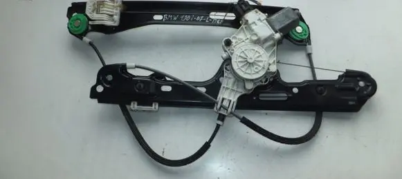 BMW 1 E81 E87 Front door window regulator motor 7067795 7138465 6927027