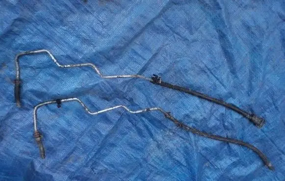 Mercedes-Benz ML W163 Fuel injector supply line/pipe 
