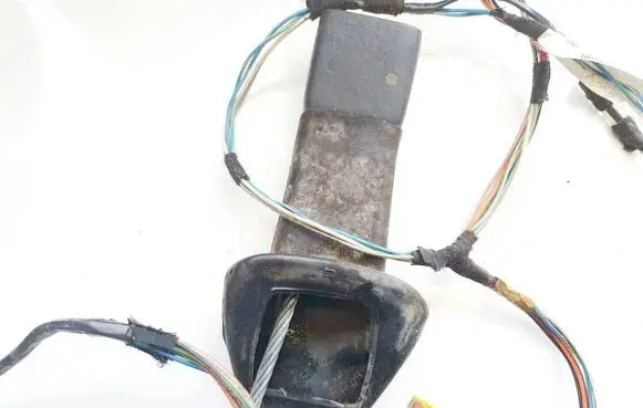 Chrysler Voyager Front seatbelt buckle 04680568ab