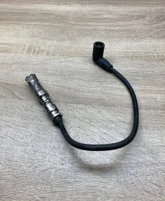 Volkswagen Golf V Ignition plug leads 13307A5