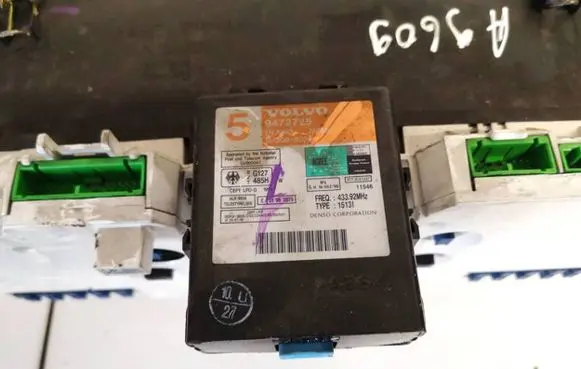 Volvo S70 V70 V70 XC Other control units/modules 9472725 151300-8051