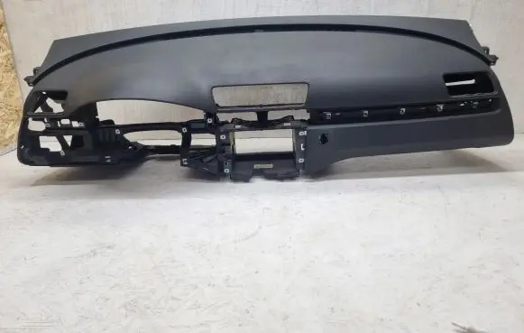 Volkswagen PASSAT B6 Dashboard 3C0880204G 3C1857921M