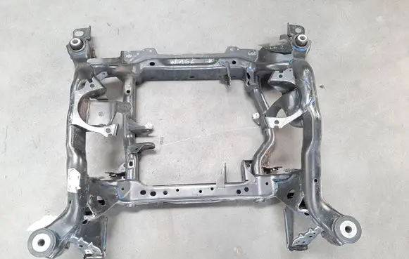 Mercedes-Benz ML W166 Front axle beam A1663302100